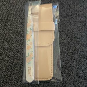 Summer & Rose Tweezer with Pouch
